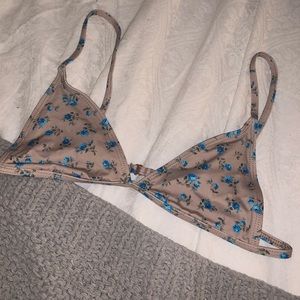 Frankie’s Bikinis Sandy Top